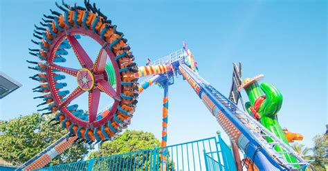 theme parks in the philippines.